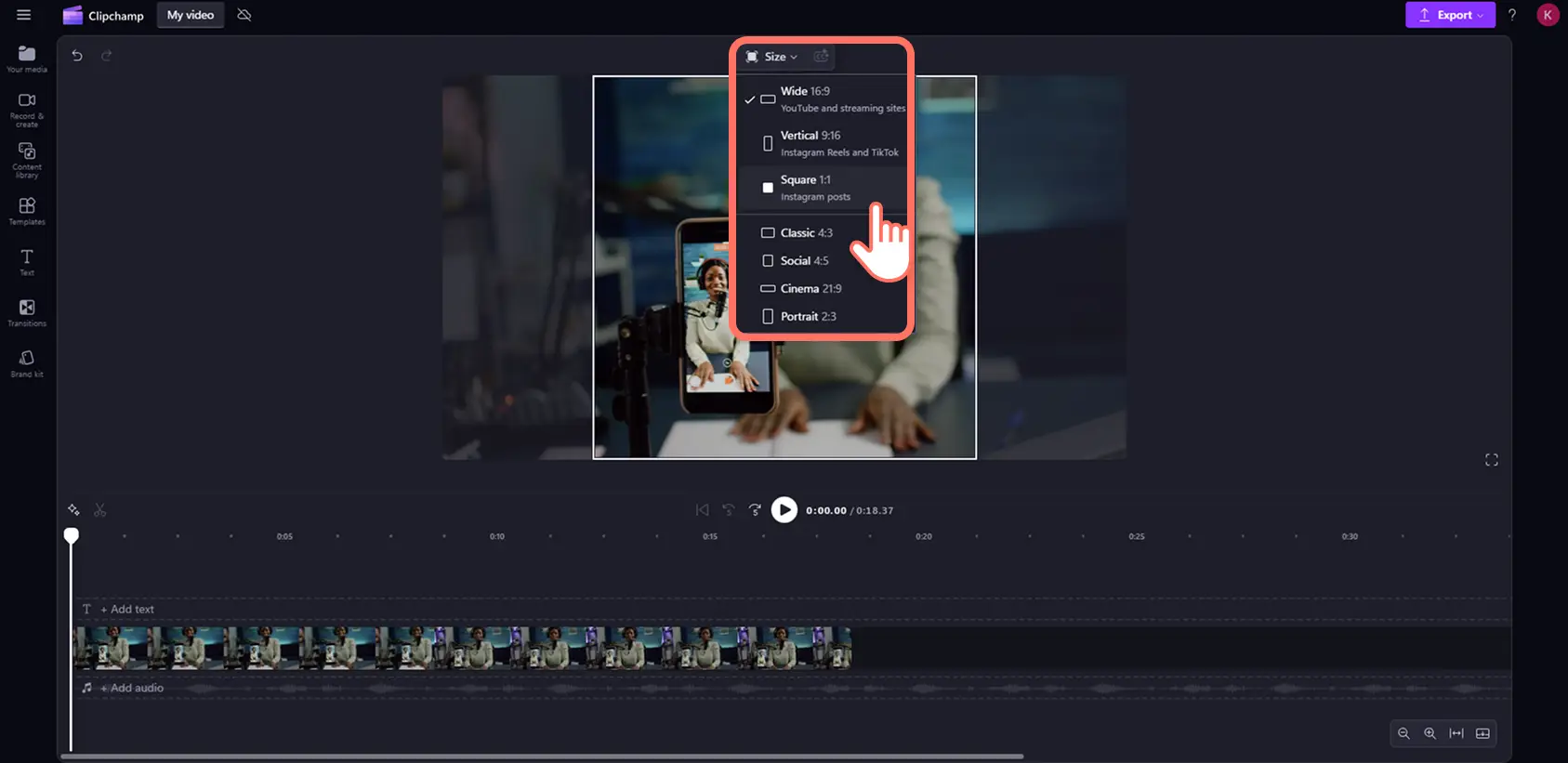 7ygo1jjwg3mgmlngfb6tdz Clipchamp'da YouTube videosunu yeniden boyutlandırmak için en boy oranı değiştiriciye tıklayan bir kullanıcı.