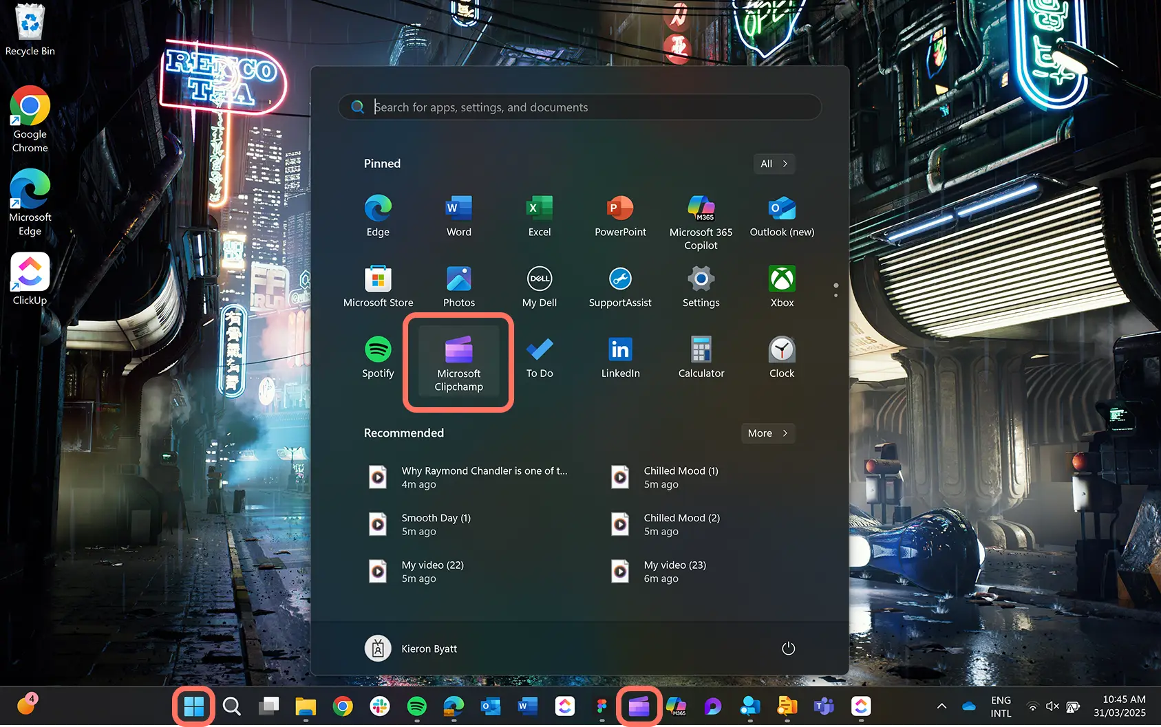 Windows 11 cihazından Microsoft Clipchamp uygulamasına erişen bir kullanıcı.