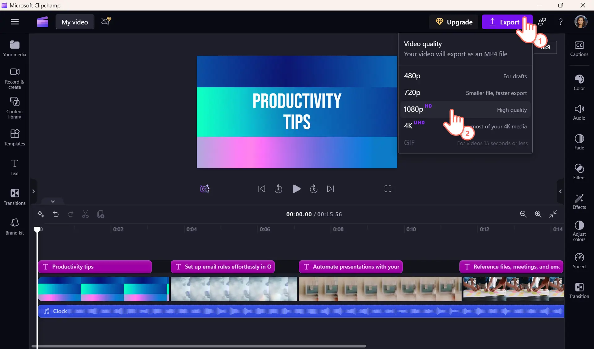 Clipchamp video düzenleyicide oluşturulan bir videoyu kaydeden bir kullanıcı