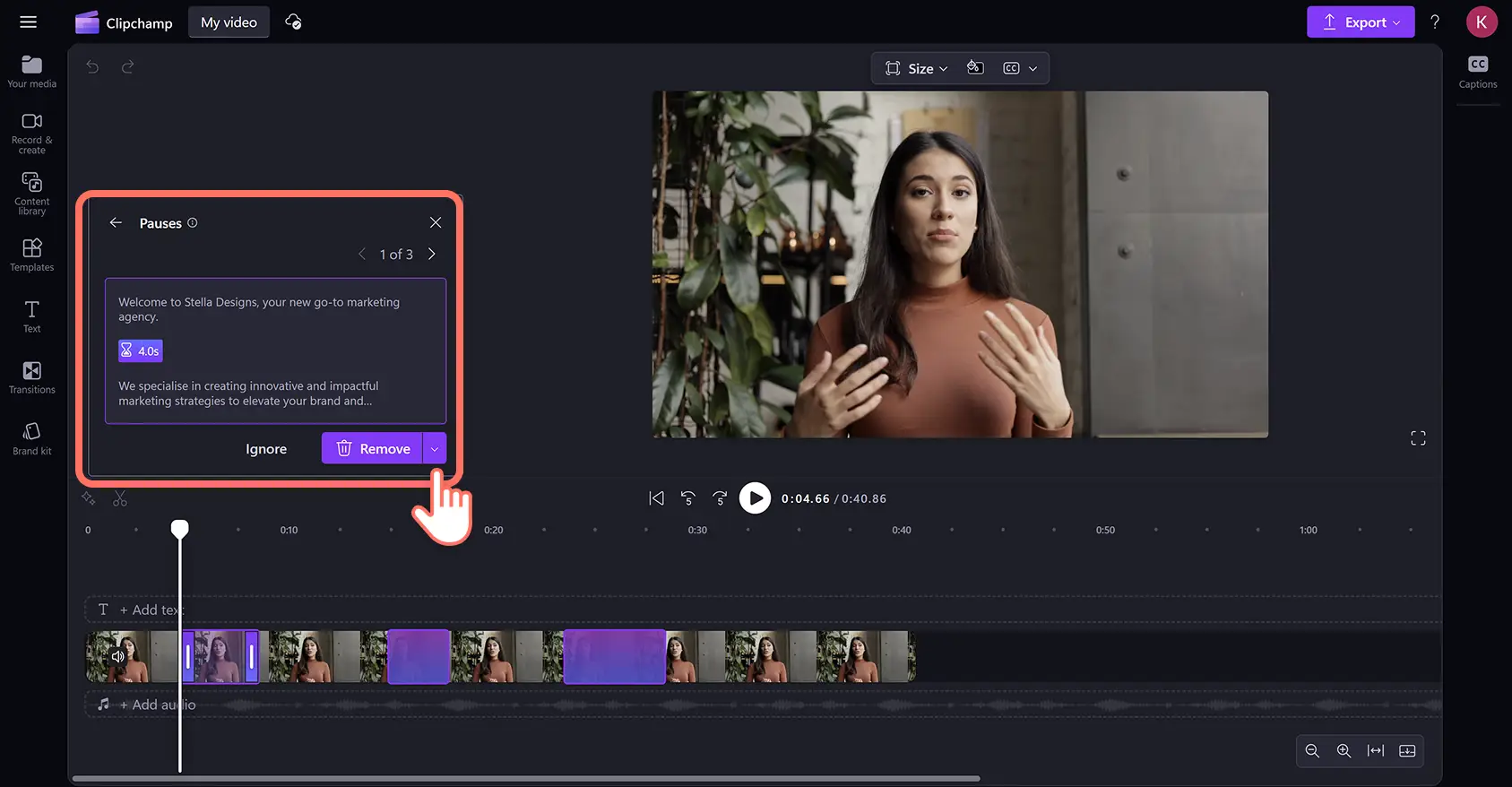 Clipchamp video düzenleyicide otomatik kesme penceresinde algılanan duraklamaları kaldıran bir kullanıcı.